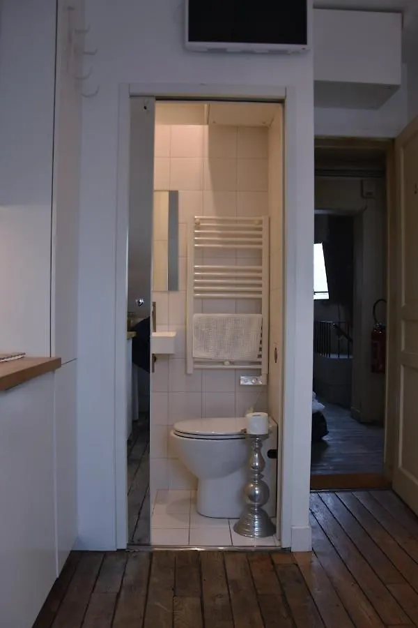 Charmant Nid Calme Boulevard Saint Germain Vue Pantheon Apartamento Paris França